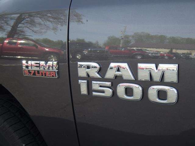 2015 RAM Ram Pickup 1500 Express 4WD